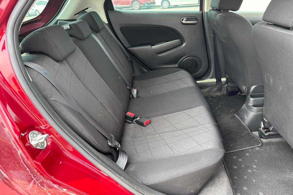 2012 Mazda Demio