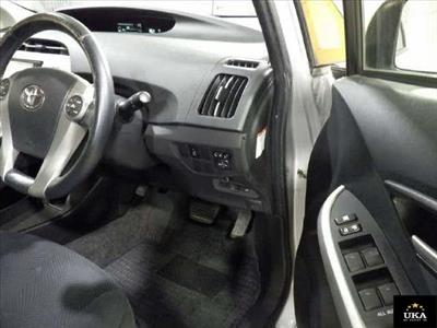 2014 Toyota Prius - Thumbnail