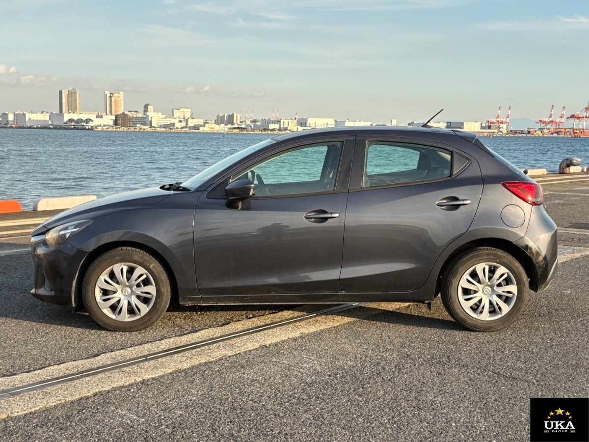 2015 Mazda Demio