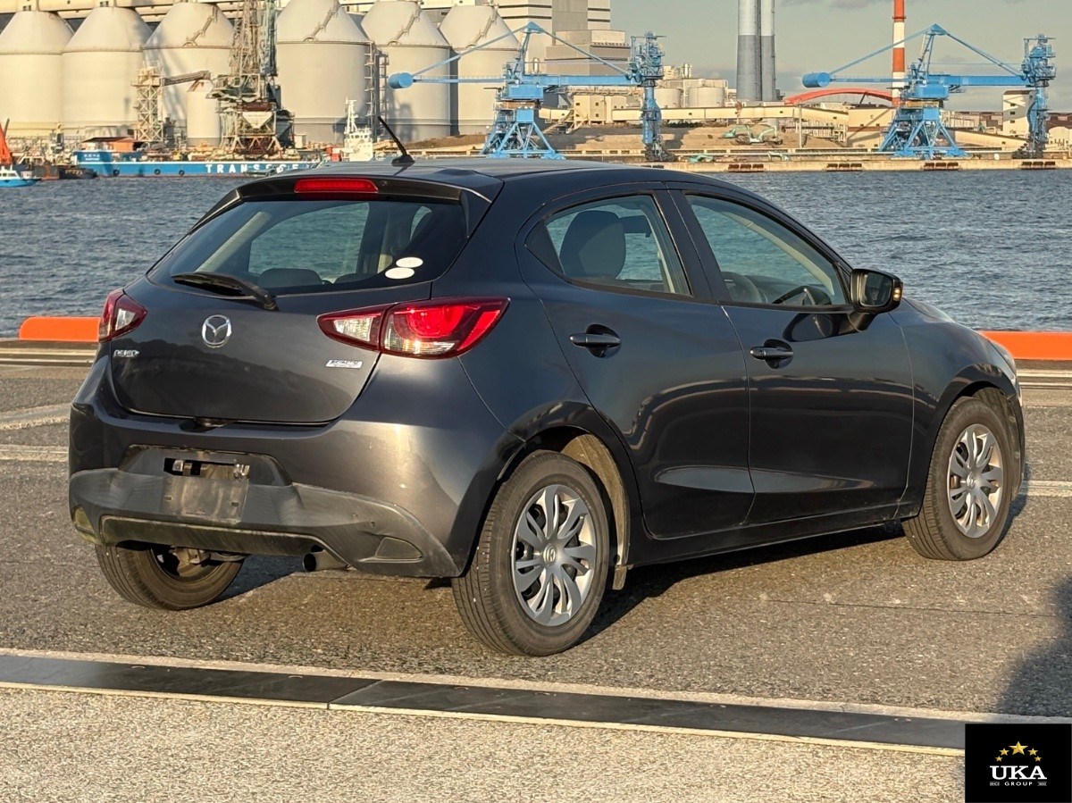 2015 Mazda Demio