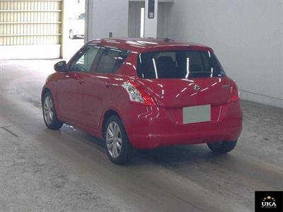 2015 Suzuki Swift - Thumbnail