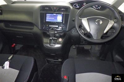 2013 Nissan Serena - Thumbnail
