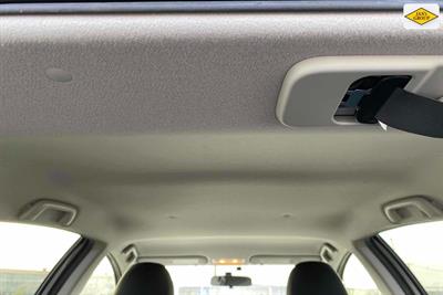 2014 Toyota Aqua - Thumbnail