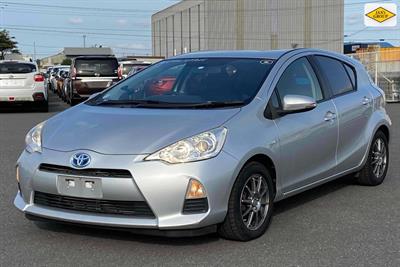 2014 Toyota Aqua - Thumbnail