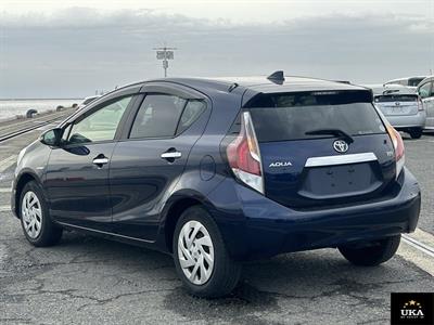 2017 Toyota Aqua - Thumbnail
