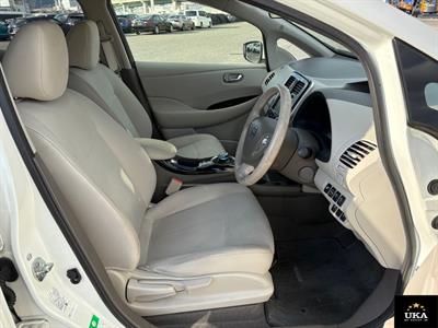 2017 Nissan Leaf - Thumbnail