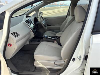 2017 Nissan Leaf - Thumbnail