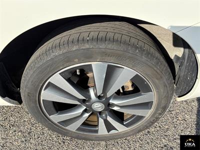 2017 Nissan Leaf - Thumbnail