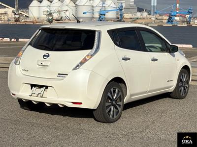 2017 Nissan Leaf - Thumbnail