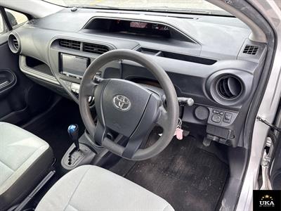 2017 Toyota Aqua - Thumbnail