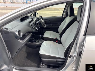 2017 Toyota Aqua - Thumbnail