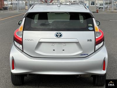 2017 Toyota Aqua - Thumbnail