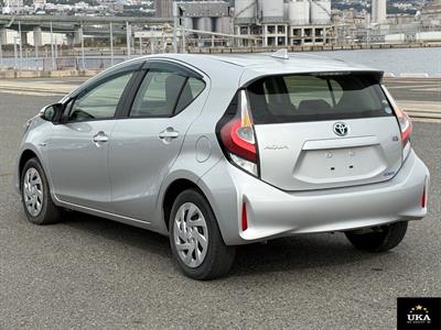 2017 Toyota Aqua - Thumbnail