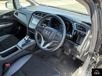 2015 Honda Shuttle - Thumbnail