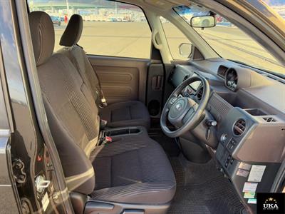 2015 Toyota Spade - Thumbnail