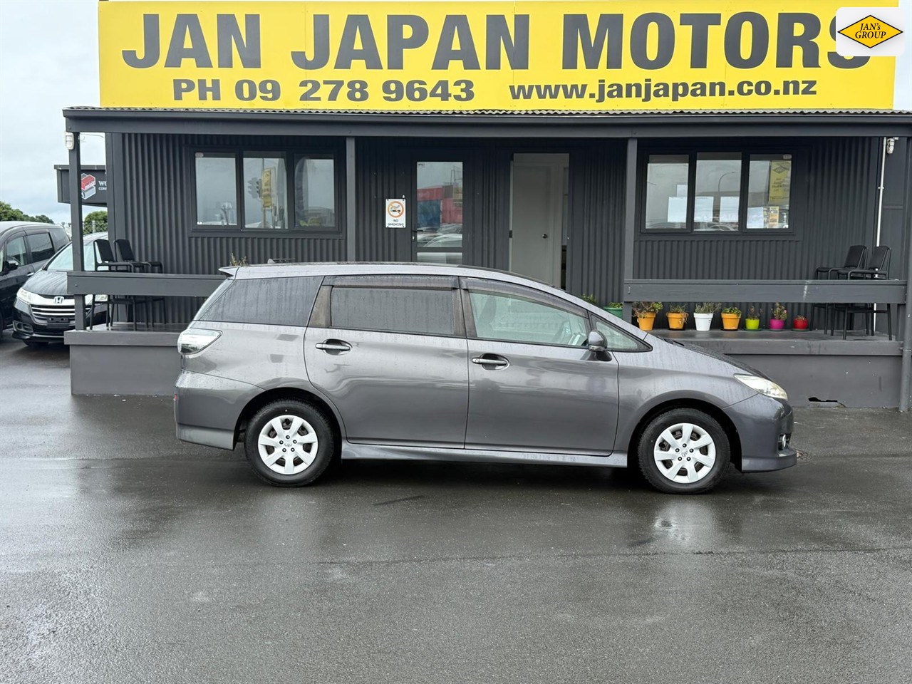 2013 Toyota Wish