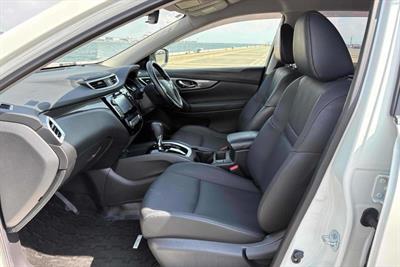 2016 Nissan X-Trail - Thumbnail