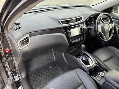 2015 Nissan X-Trail - Thumbnail