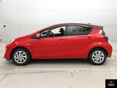 2015 Toyota Aqua - Thumbnail