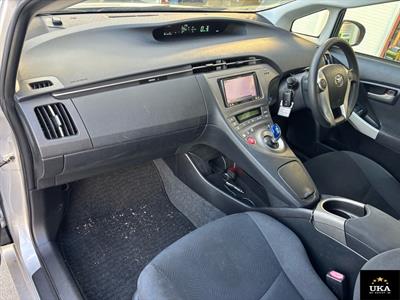 2014 Toyota Prius - Thumbnail