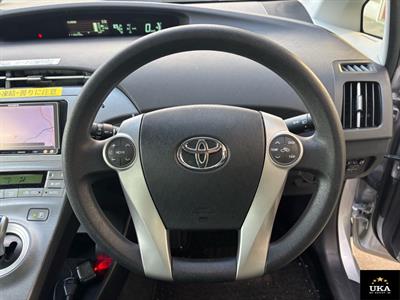 2014 Toyota Prius - Thumbnail