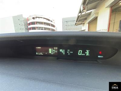 2014 Toyota Prius - Thumbnail