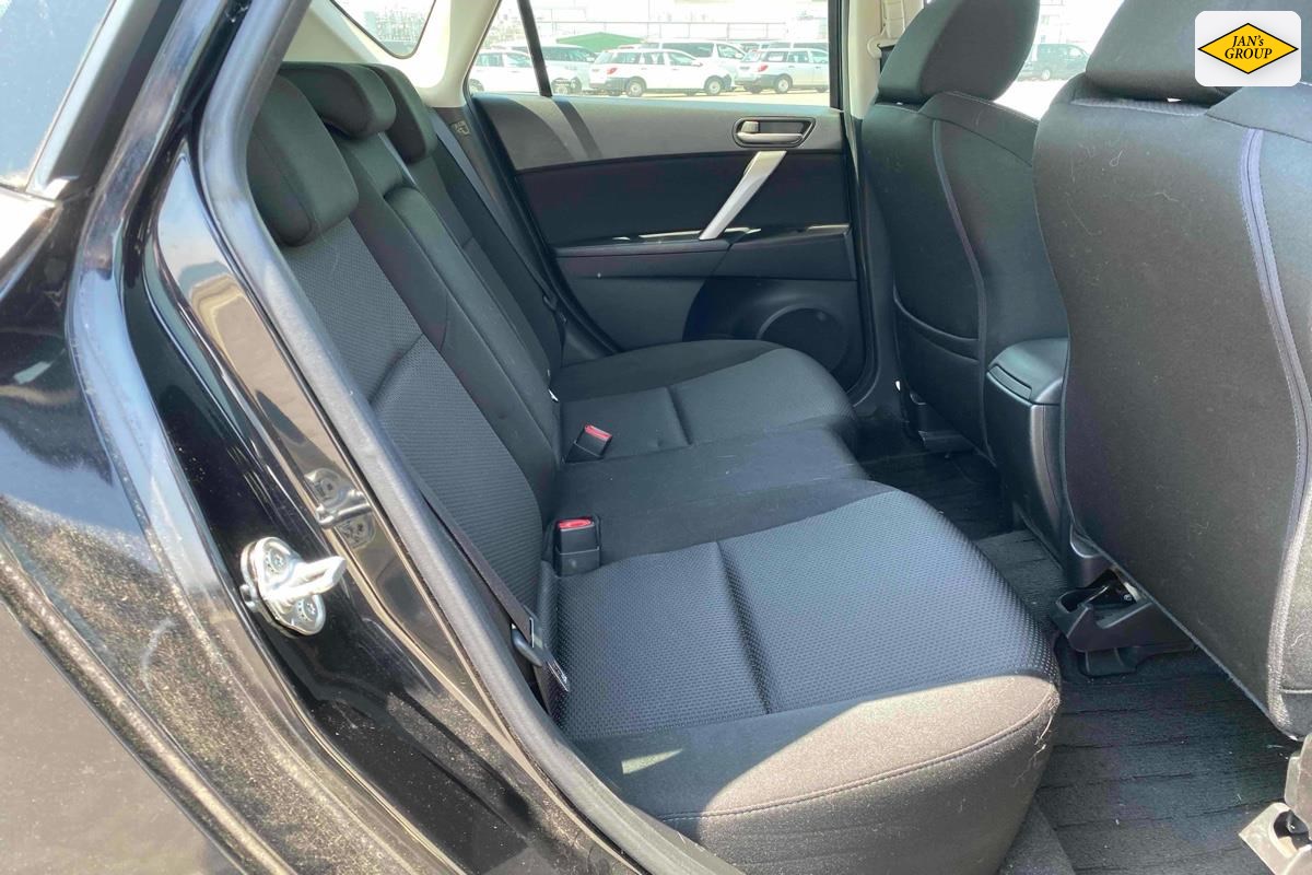 2012 Mazda Axela