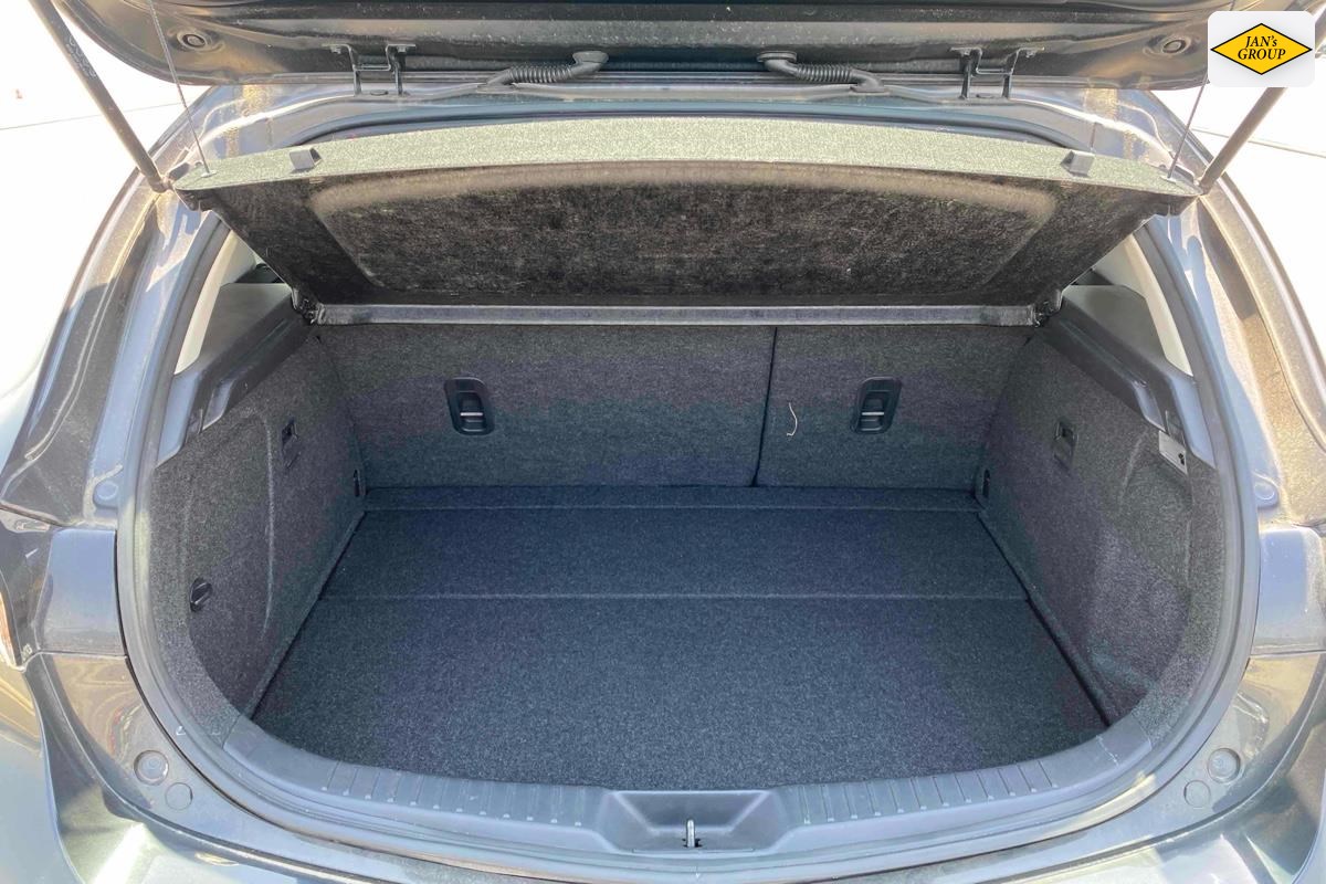 2012 Mazda Axela