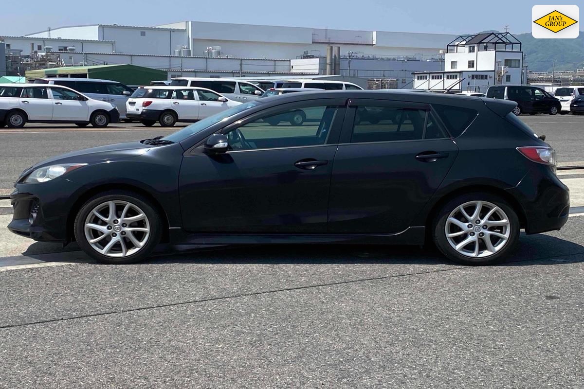 2012 Mazda Axela