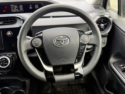 2018 Toyota Aqua - Thumbnail