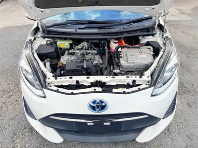 2018 Toyota Aqua - Thumbnail