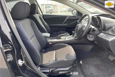 2012 Mazda Axela - Thumbnail