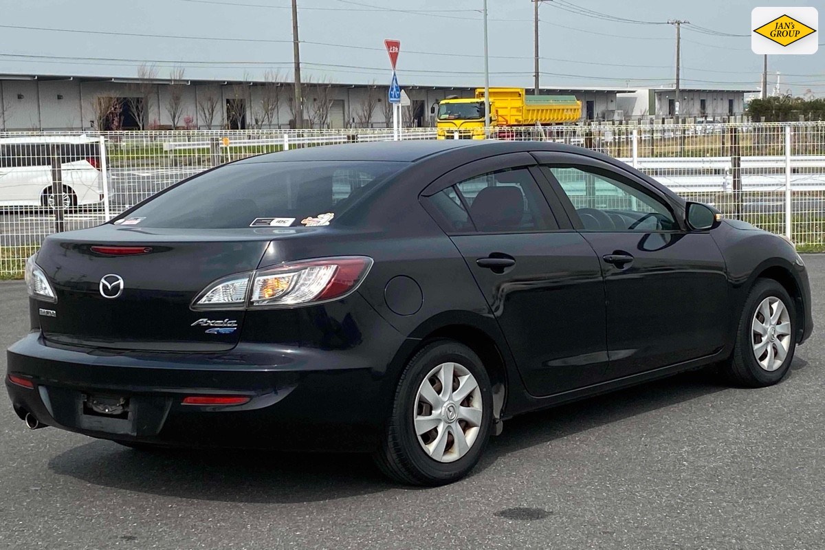 2012 Mazda Axela