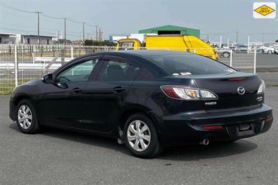 2012 Mazda Axela - Thumbnail