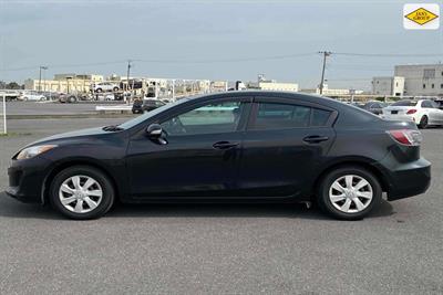 2012 Mazda Axela - Thumbnail