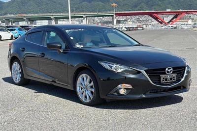 2015 Mazda Axela