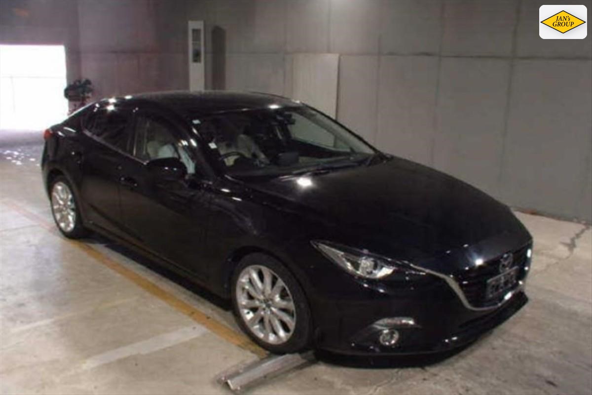 2015 Mazda Axela