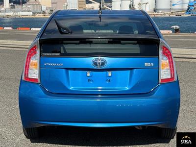 2013 Toyota Prius - Thumbnail