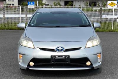 2012 Toyota Prius - Thumbnail