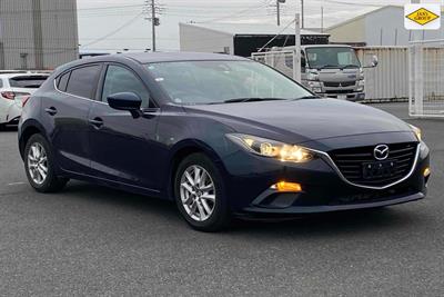 2016 Mazda Axela