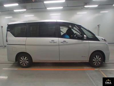 2018 Nissan Serena - Thumbnail