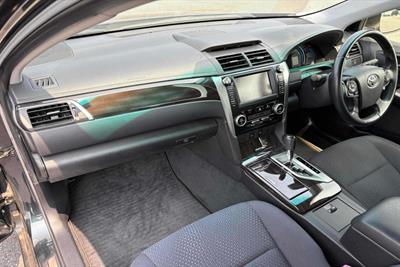 2013 Toyota Camry - Thumbnail