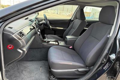 2013 Toyota Camry - Thumbnail