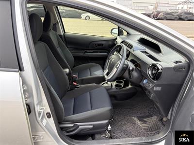 2015 Toyota Aqua - Thumbnail