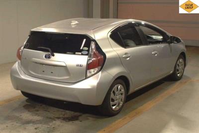 2015 Toyota Aqua - Thumbnail
