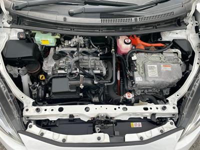 2017 Toyota Aqua - Thumbnail