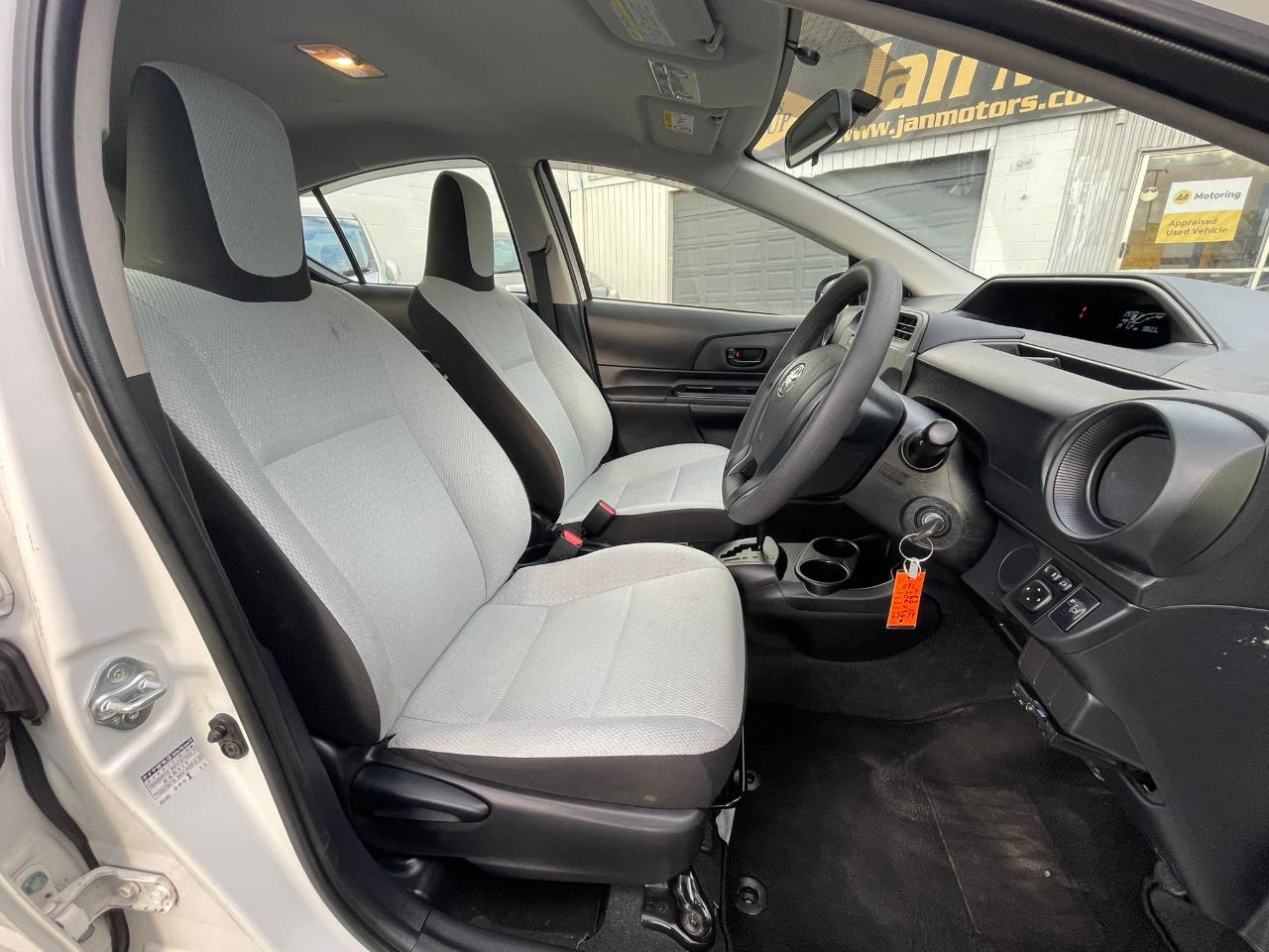 2017 Toyota Aqua