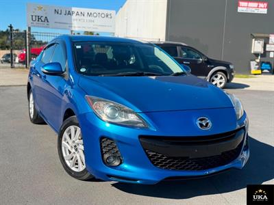 2013 Mazda Axela