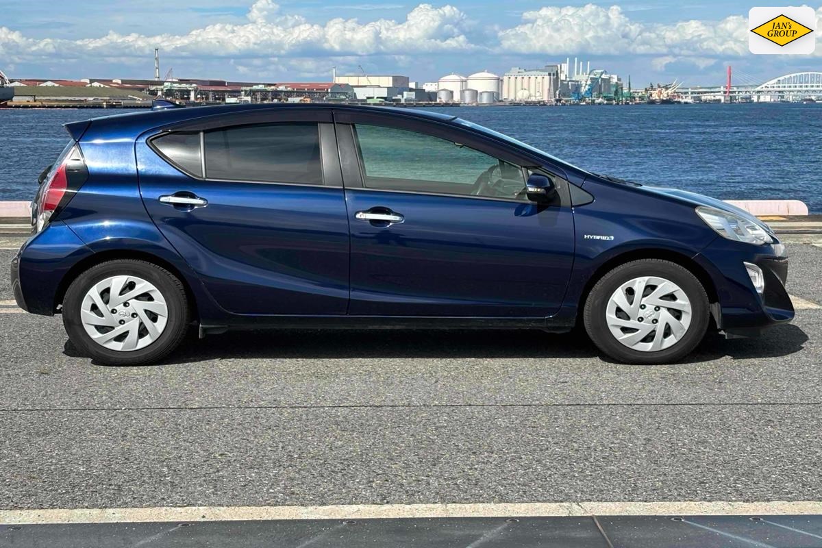 2016 Toyota Aqua
