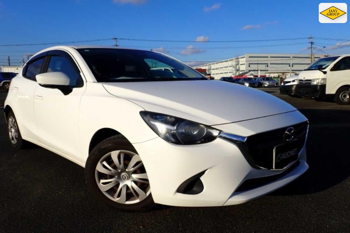 2019 Mazda Demio